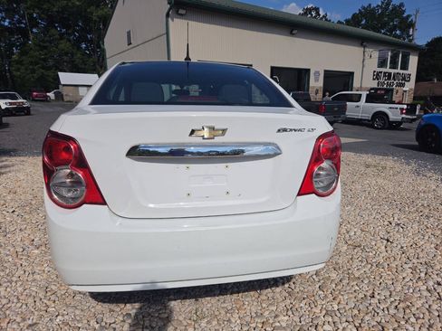 Used 2014 Chevrolet Sonic LT FWD image 5