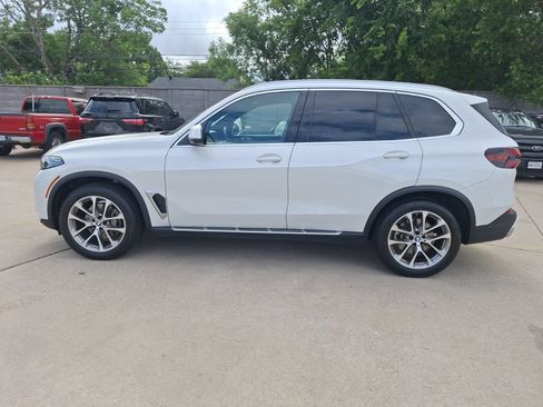 Used 2024 BMW X5 xDrive40i w/ Executive Package AWD/4WD image 3