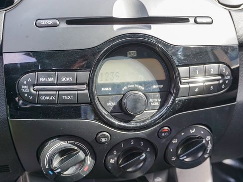 Used 2011 MAZDA MAZDA2 Sport image 24