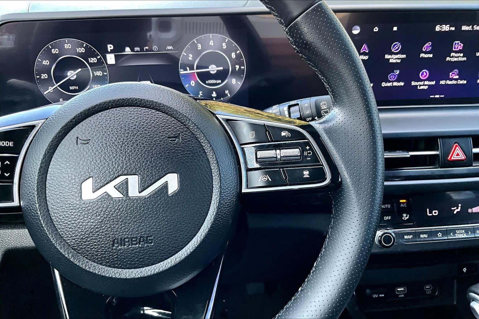 Used 2024 Kia Seltos SX AWD/4WD image 24