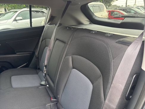 Used 2016 Kia Sportage LX AWD/4WD image 17