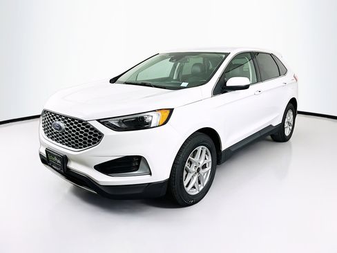 Used 2023 Ford Edge SEL image 3