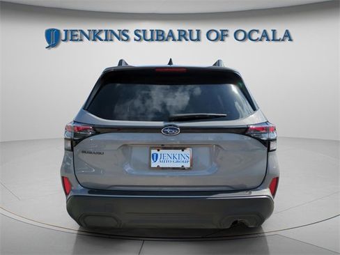Used 2025 Subaru Forester Premium w/ Convenience Package #1 image 4