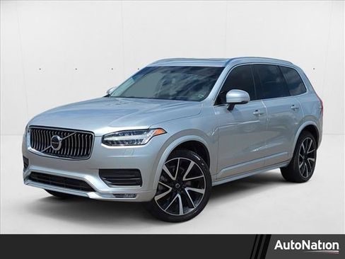 Used 2022 Volvo XC90 T6 Momentum w/ Advanced Package image 1