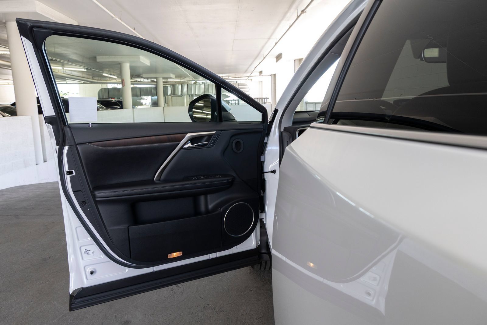 Used 2021 Lexus RX 450h AWD w/ Premium Package image 13