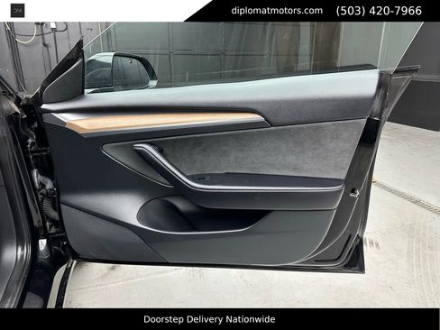 Used 2023 Tesla Model 3 Long Range image 23