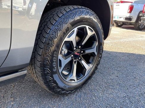 New 2026 GMC Yukon AT4 w/ AT4 Premium Package image 10