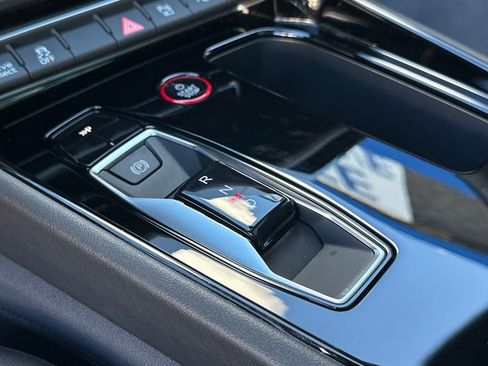 Used 2024 Audi e-tron GT Prestige w/ Prestige Package image 19