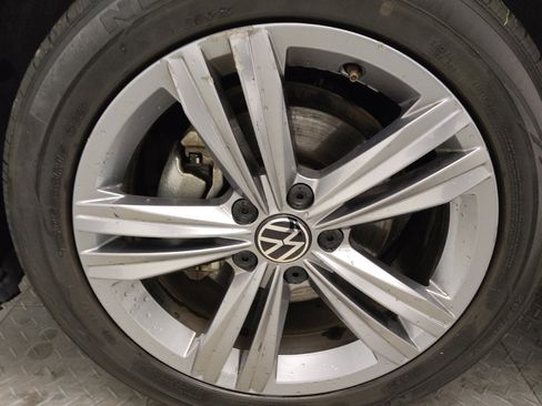 Used 2024 Volkswagen Jetta SE image 31