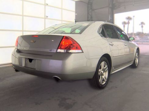 Used 2015 Chevrolet Impala LT w/ LT Sunroof Package FWD image 4