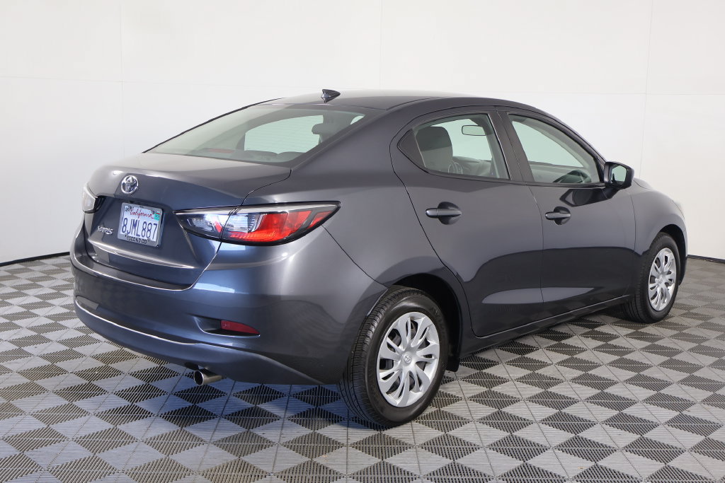 Used 2019 Toyota Yaris L FWD image 4
