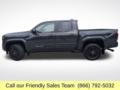 Certified 2024 Toyota Tacoma SR5 AWD/4WD image 2
