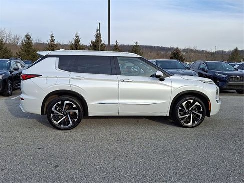 Used 2022 Mitsubishi Outlander SEL image 7
