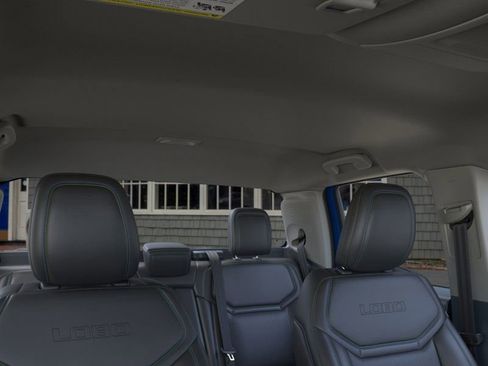 New 2025 Ford Maverick Lobo image 12