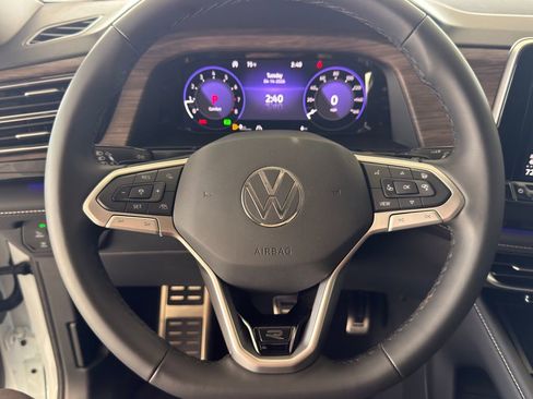 New 2026 Volkswagen Atlas SEL Premium R-Line AWD/4WD image 16