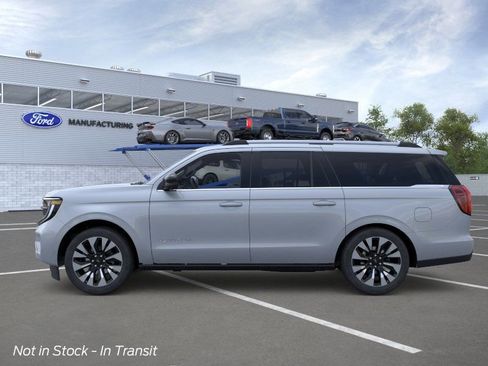 New 2026 Ford Expedition Max Platinum AWD/4WD image 4