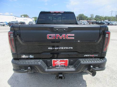 New 2026 GMC Sierra 2500 AT4X w/ AT4X AEV Edition AWD/4WD image 6