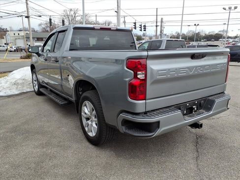 Used 2026 Chevrolet Silverado 1500 Custom image 2