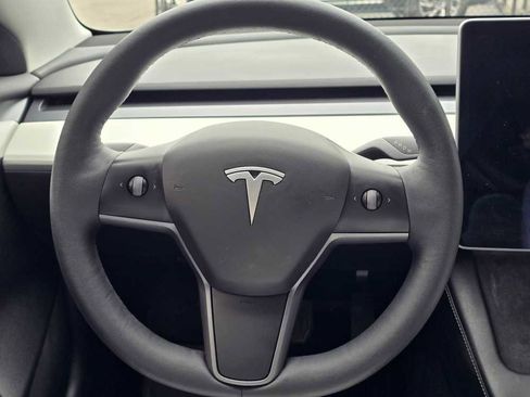 Used 2021 Tesla Model 3 Standard Range Plus image 26