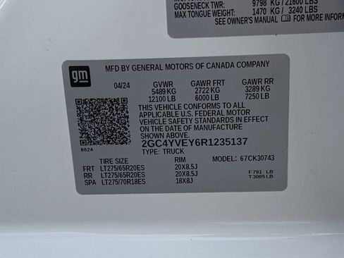 Used 2024 Chevrolet Silverado 3500 High Country w/ Technology Package image 40