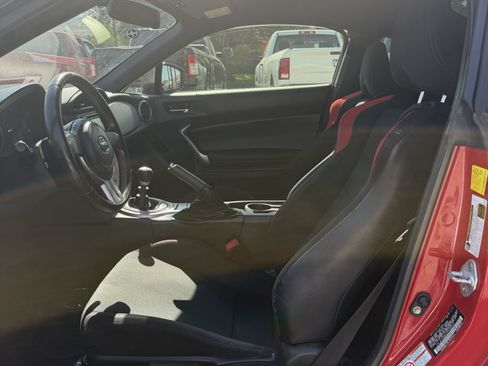 Used 2015 Scion FR-S RWD image 13