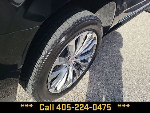 Used 2021 GMC Yukon XL Denali w/ Denali Premium Package image 22