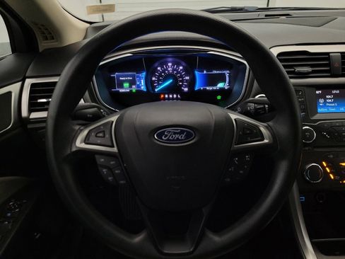 Used 2018 Ford Fusion S FWD image 22
