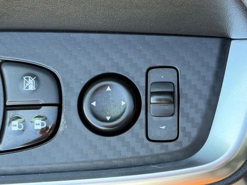 Certified 2022 Nissan Sentra SR w/ Lighting Package FWD image 13