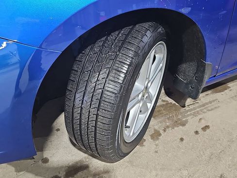 Certified 2018 Chevrolet Cruze LT w/ LT Convenience Package image 35