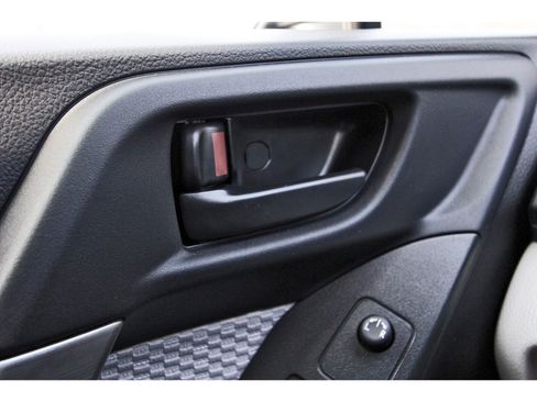 Used 2018 Subaru Forester 2.5i Premium image 21