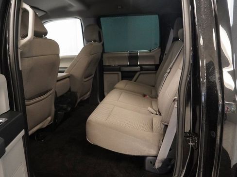 Used 2018 Ford F150 XLT image 18