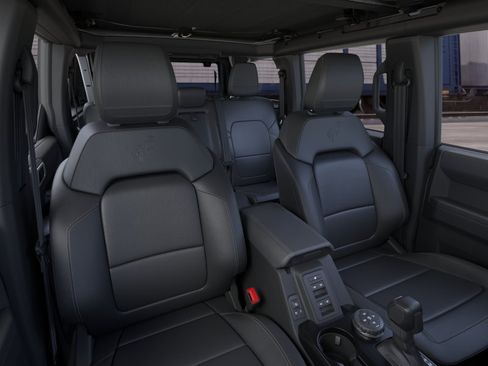 New 2026 Ford Bronco Badlands w/ Sasquatch Package AWD/4WD image 10