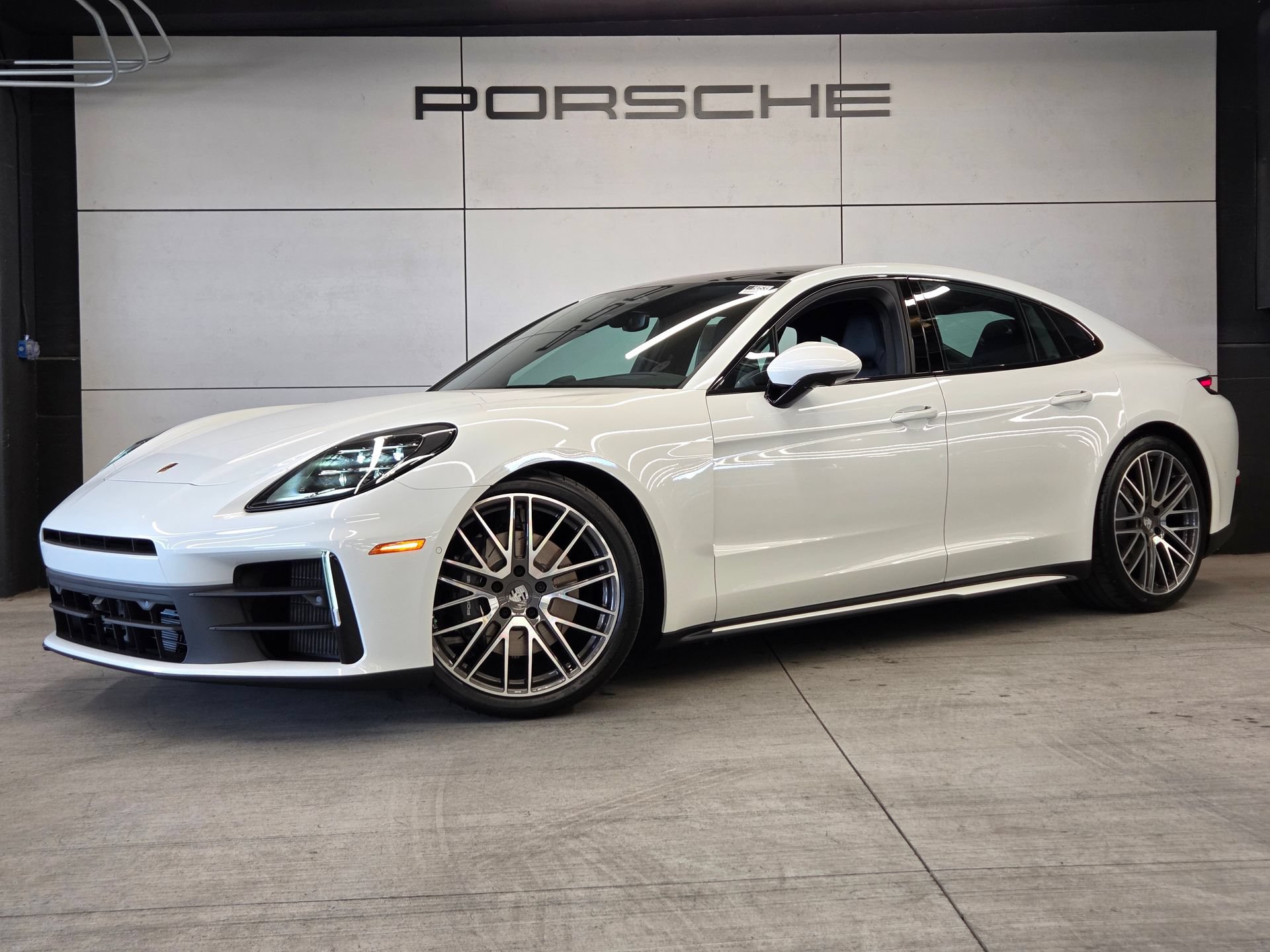 New 2026 Porsche Panamera 4 AWD/4WD image 1