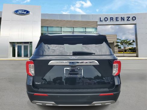 Used 2023 Ford Explorer XLT w/ Equipment Group 202A image 6