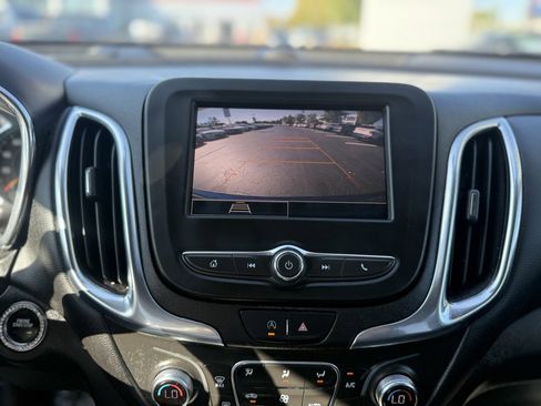 Used 2022 Chevrolet Equinox LT image 25