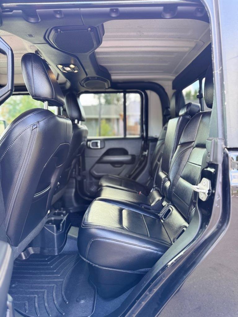 Used 2020 Jeep Gladiator Overland AWD/4WD image 17