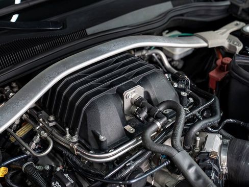 Used 2014 Chevrolet Camaro ZL1 RWD image 16