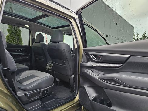 Used 2022 Subaru Ascent Onyx Edition image 13
