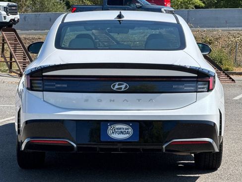 Used 2025 Hyundai Sonata SEL FWD image 5