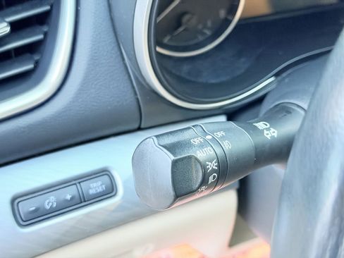 Used 2018 Nissan Maxima 3.5 SV image 24