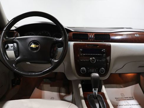 Used 2010 Chevrolet Impala LT w/ Luxury Edition Package image 16