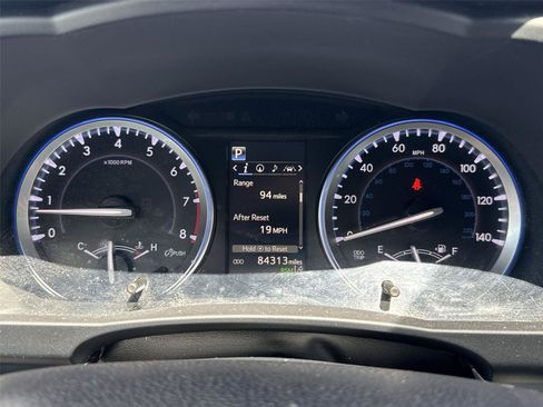 Used 2018 Toyota Highlander XLE AWD/4WD image 15