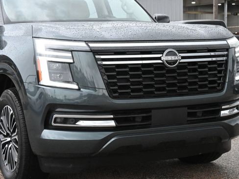 Used 2025 Nissan Armada Platinum RWD image 24