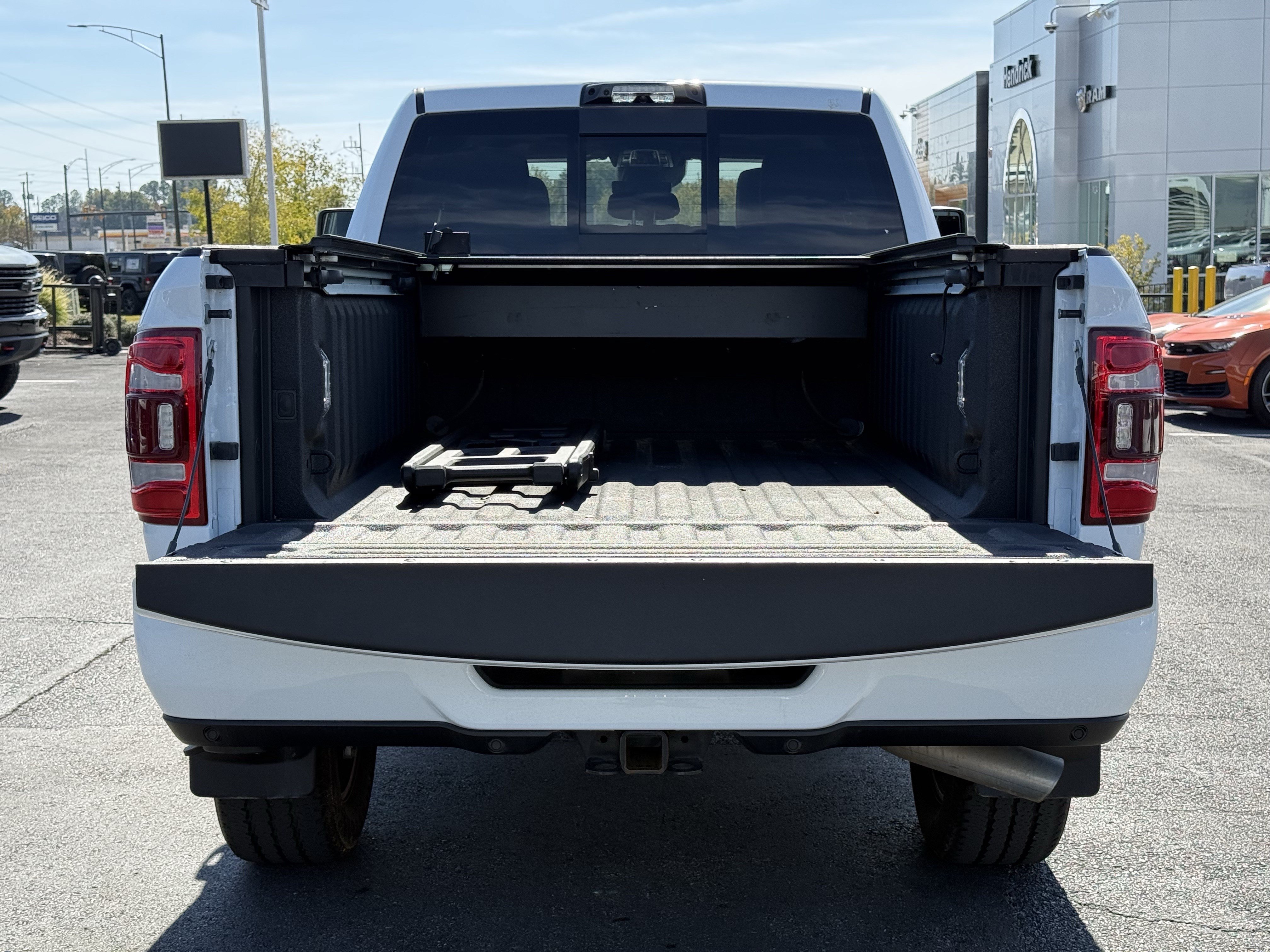 Used 2024 RAM 2500 Limited AWD/4WD image 34