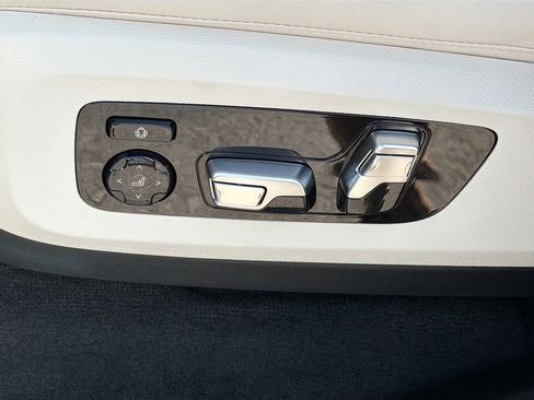 New 2027 BMW X7 M60i AWD/4WD image 24