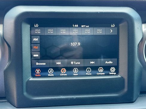 Used 2023 Jeep Wrangler Unlimited AWD/4WD image 13