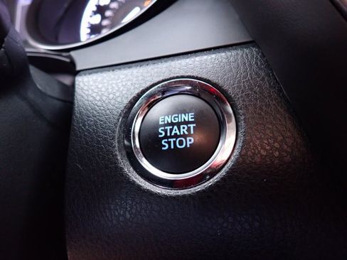 Used 2023 Toyota Camry SE w/ Convenience Package FWD image 18