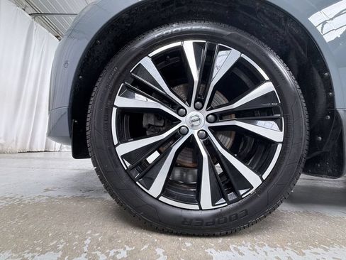 Used 2024 Volvo XC60 B5 Plus w/ Protection Package Premier AWD/4WD image 14