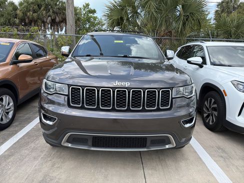 Used 2021 Jeep Grand Cherokee Limited w/ Sun & Sound Group image 2