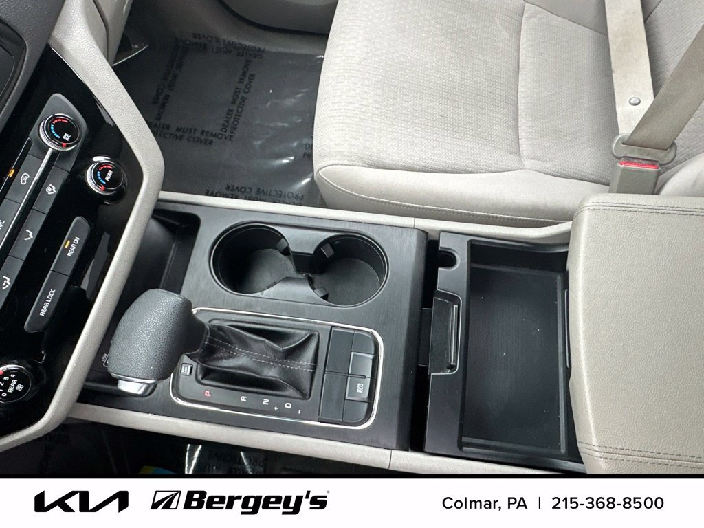Used 2018 Kia Sedona LX FWD image 22